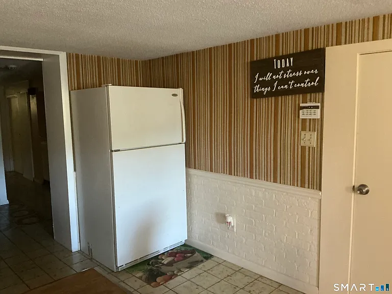 61 Shepard Ave #LL — Photo 6