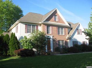 106 Hope Dr, Boiling Springs, PA 17007