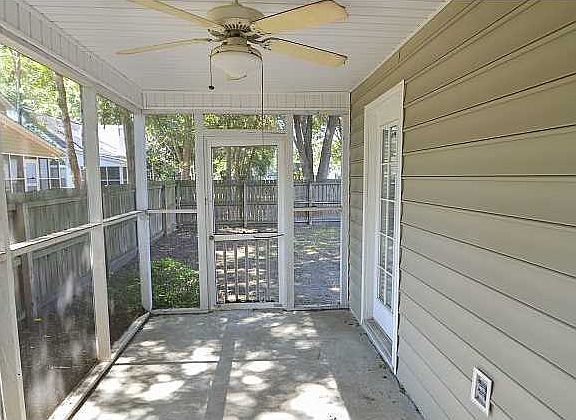 5th image of 718 Majestic Oaks Dr