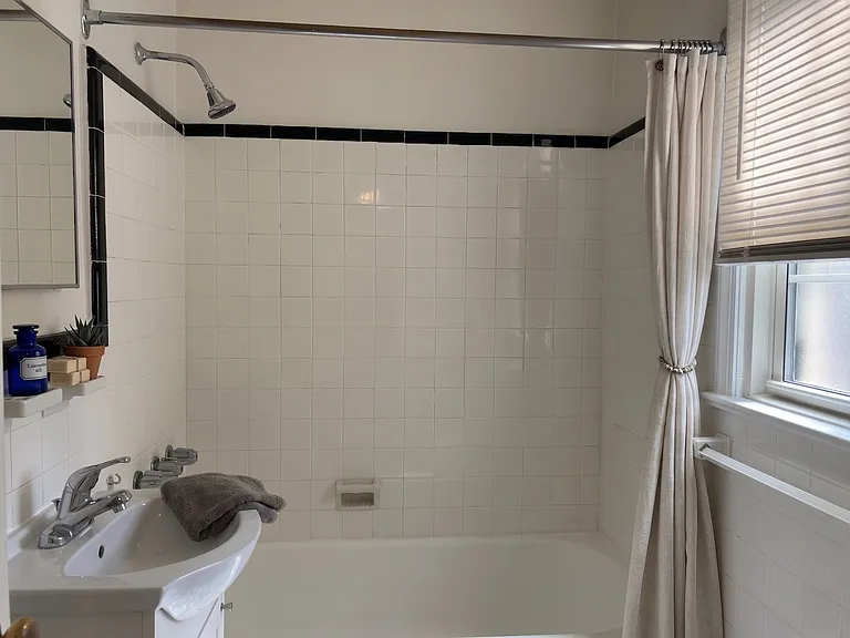 Jericho Manor Apartments — Photo 63