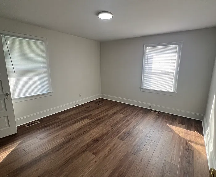 1330 Carolina St — Photo 5