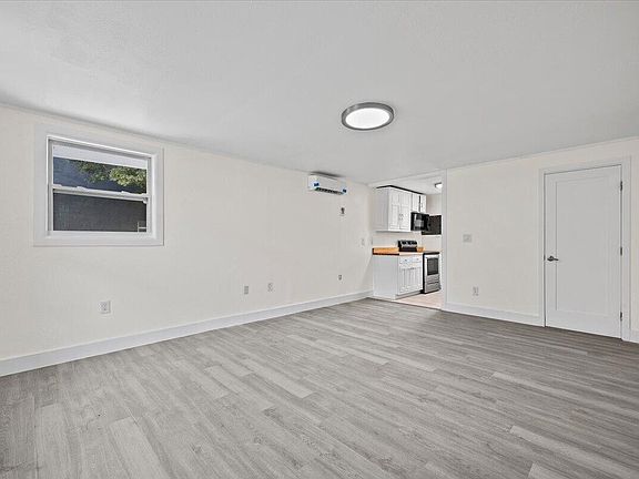 4th image of 1226 Easter Avenue