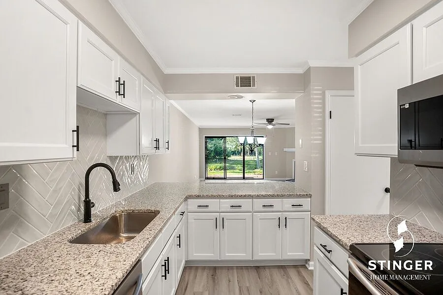 2 Bedroom / 2.5 Bath For Rent In The Battery — Photo 1