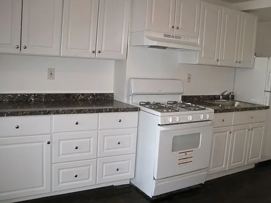 Rented by Compass | media 7