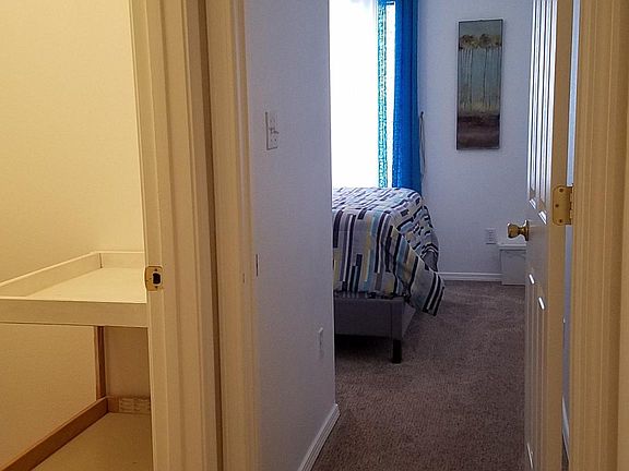 4th image of 2605 Twin Oaks Dr NW