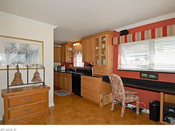 5th image of 6500 Estero Blvd #E220