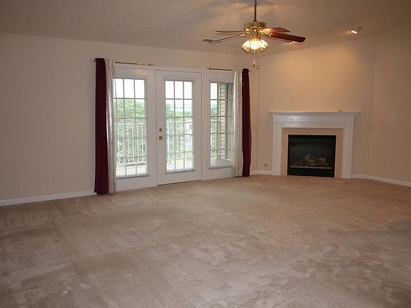 3rd image of 7881 Jessies Way APT 203
