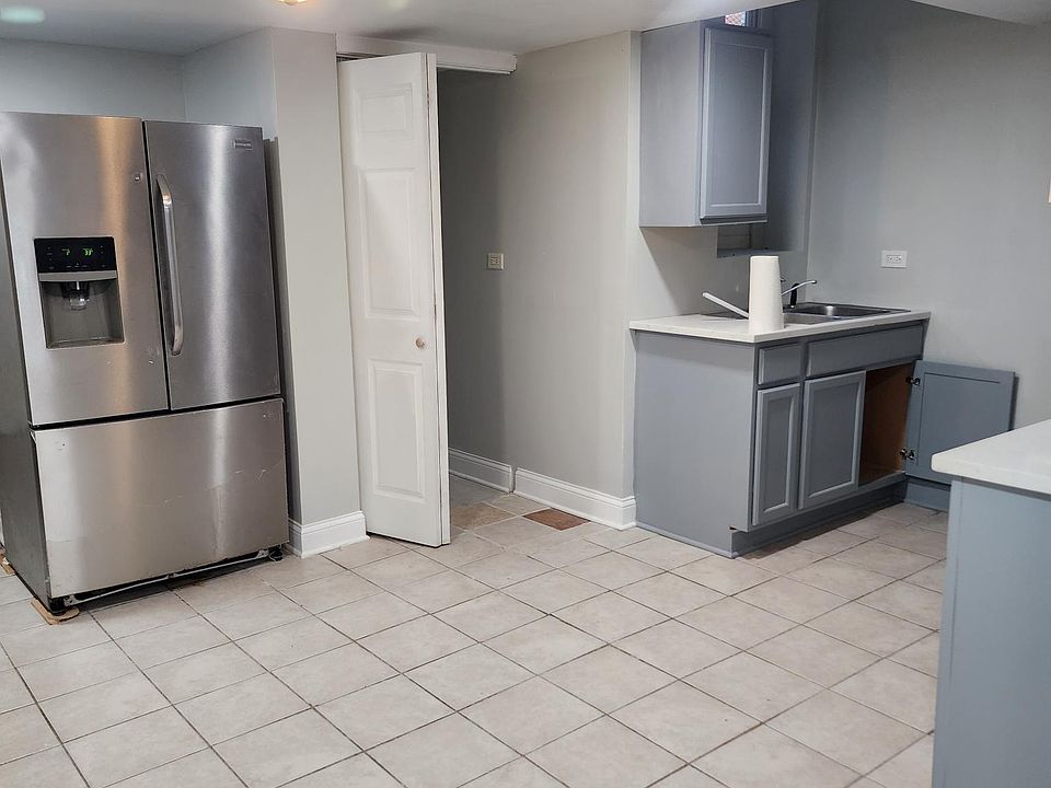1st image of 6717 S Cornell Ave #G