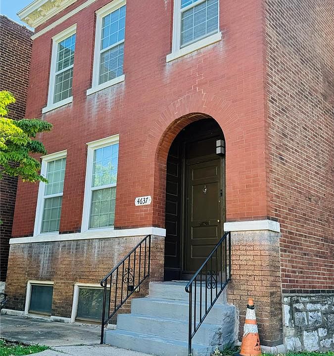 1st image of 4637 Virginia Ave
