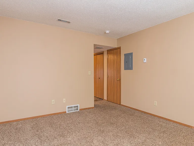 WestPointe Townhomes — Photo 29