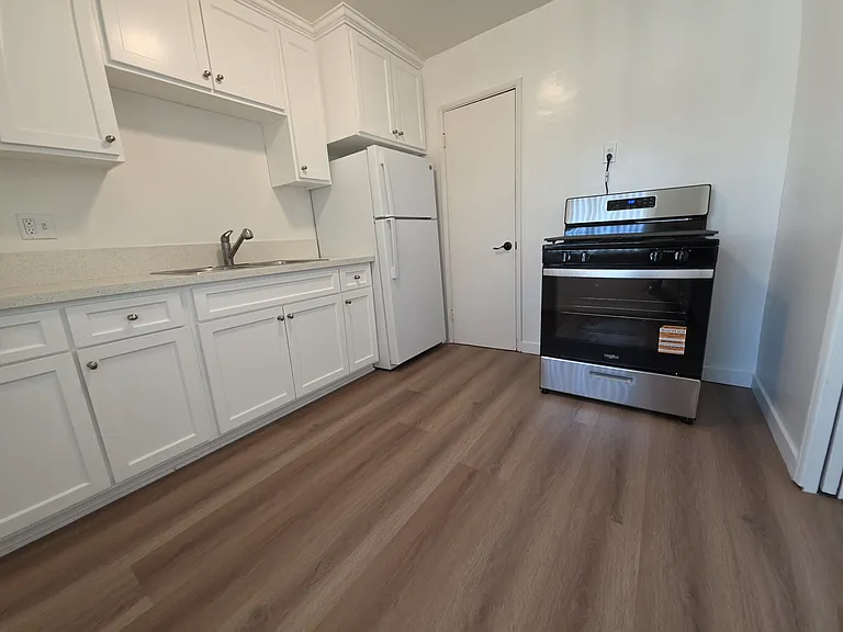 426 W Imperial Ave #D — Photo 3