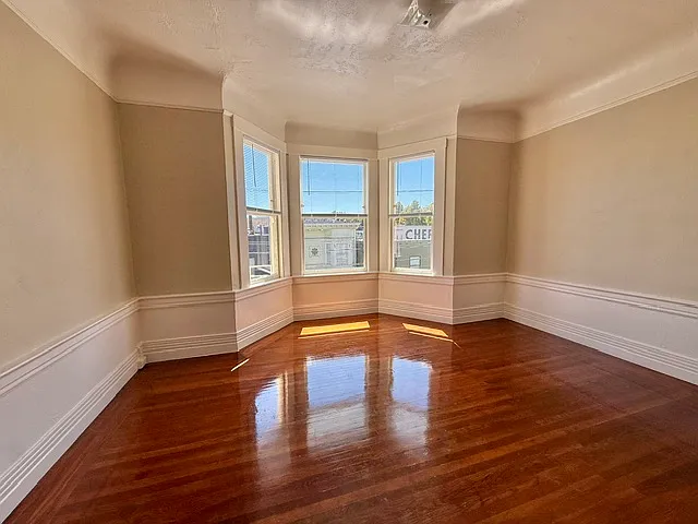 Studio, 327 sqft, $2,995 — Photo 2