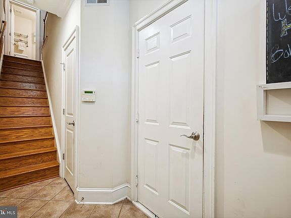 3rd image of 1703 Potomac Greens Dr