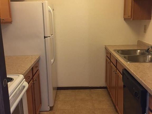 4th image of 4019 W Hollow Creek Dr #107