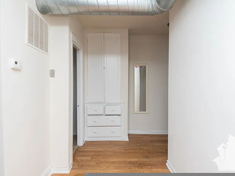 1249 W Henderson St #33232 — Photo 4