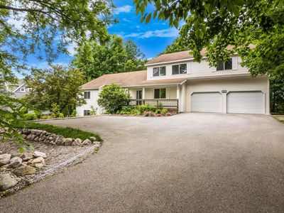 965 Shamrock Ln, Traverse City, MI, 49696