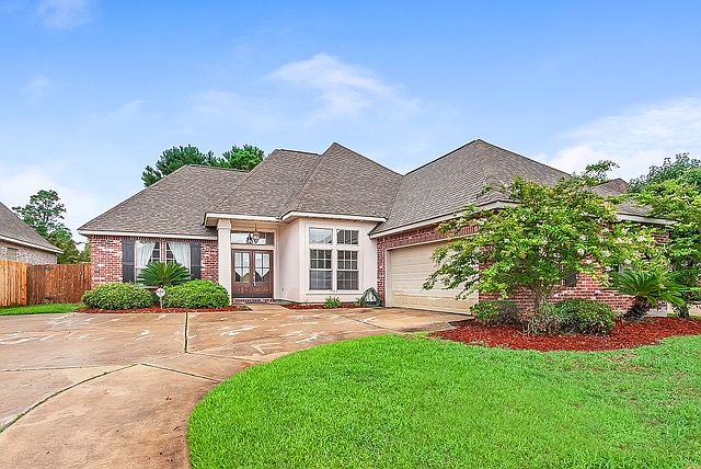1st image of 181 Cypress Lakes Dr