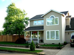 3206 Downing St, Eugene, OR 97408