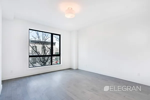 Rented by (Legacy) Elegran | media 1