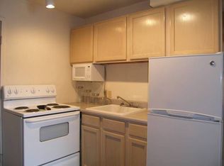 603 E White St APT B12, Champaign, IL 61820