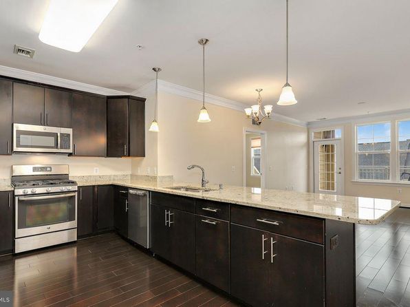 13722 Neil Armstrong Ave #406