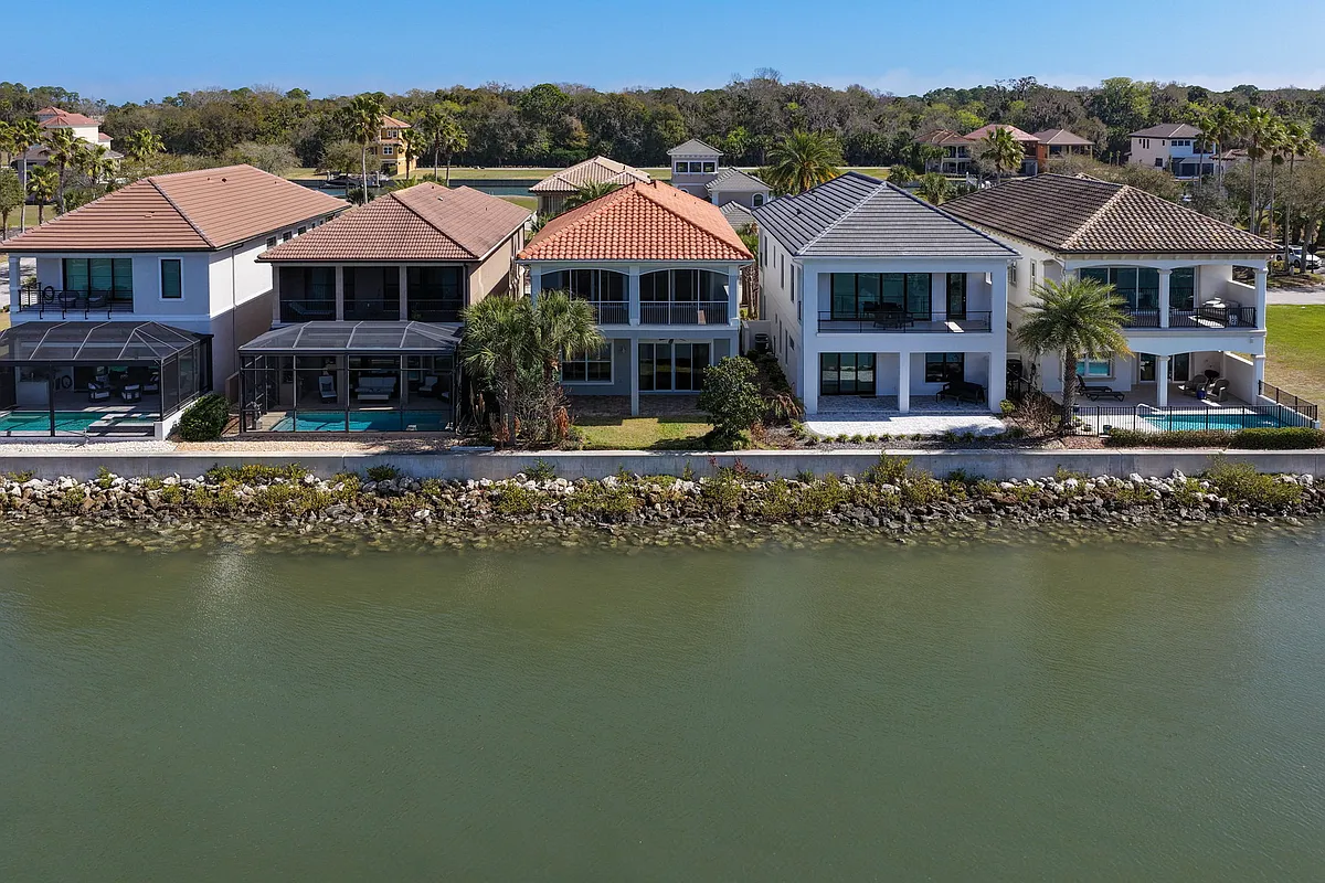 Building Photo - 262 Yacht Harbor Dr
