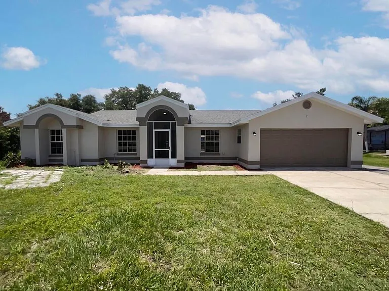1750 Evergreen Ct — Photo 1