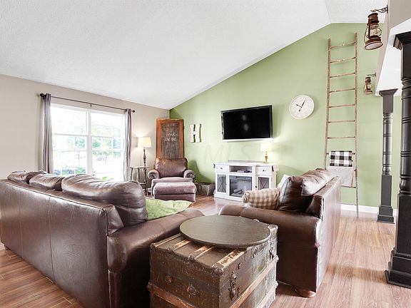 5th image of 755 Scioto Meadows Blvd