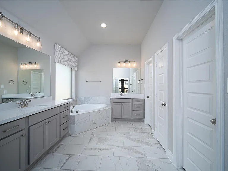 8703 Azalea Crossing Ct — Photo 19