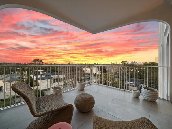 3711 San Felipe St Unit 5I, Houston, TX 77027