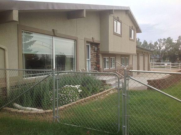 2nd image of 412 Quadrant Dr