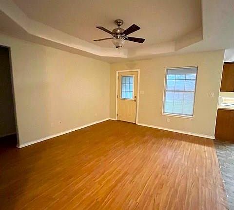 3rd image of 1429 Rodriguez St
