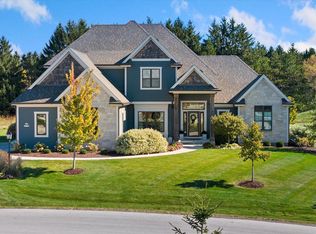 N56W27147 Crispin Ct, Sussex, WI 53089