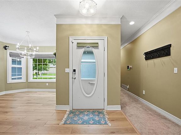 2nd image of 2815 NE Sonora Dr