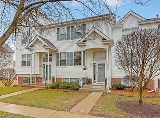 17447 S Sauk Dr, Lockport, IL 60441