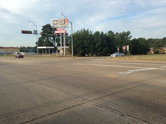 3rd image of 5803 E End Blvd S