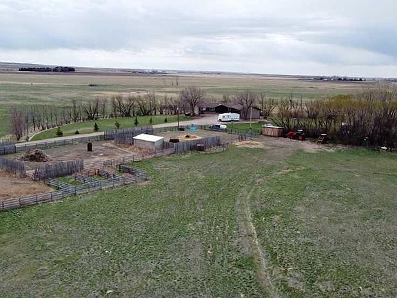 4th image of 11310 E Range Rd #63