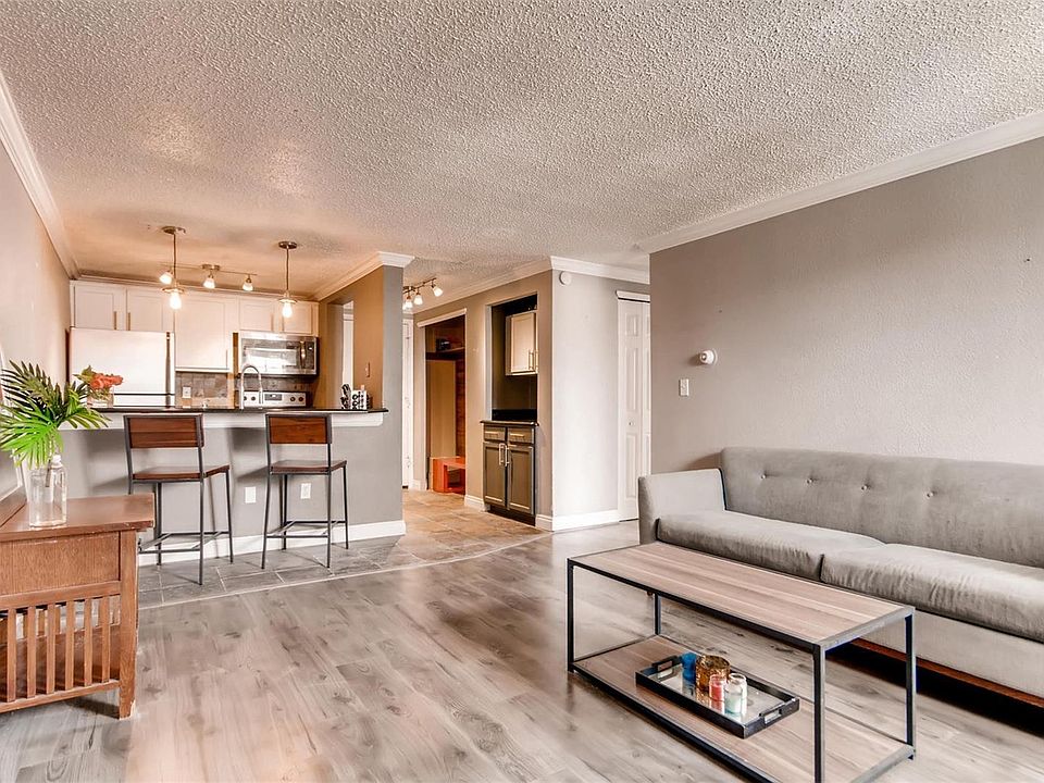 1st image of 1125 N Washington St APT 407