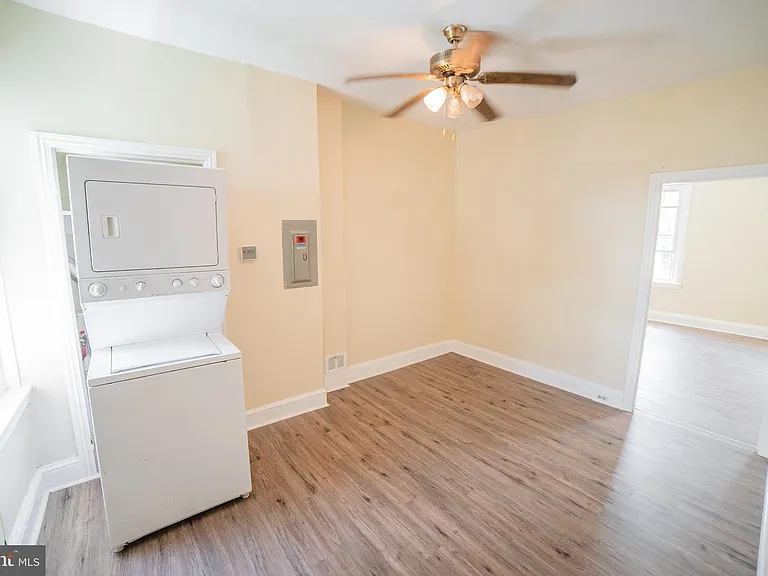 2427 E Allegheny Ave #2 — Photo 10