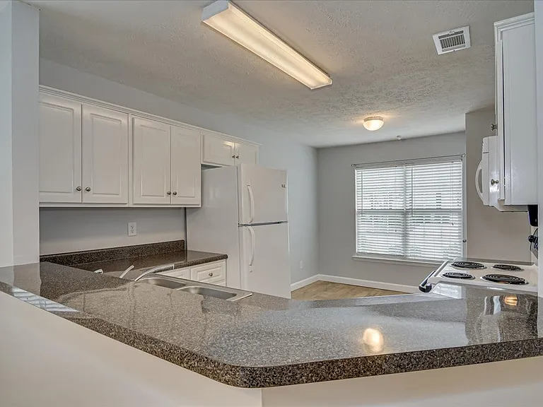 969 Cammaron Way — Photo 12