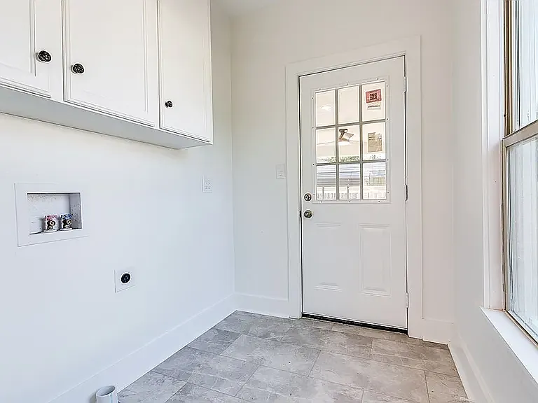 2 bed, 1284 sqft, $1,800 — Photo 2
