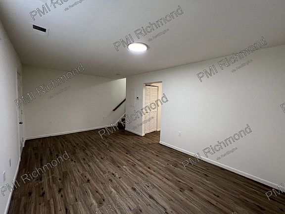 5th image of 3520 E Richmond Rd Unit 101