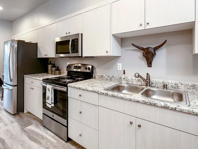 East Ridge Apartments — Photo 19