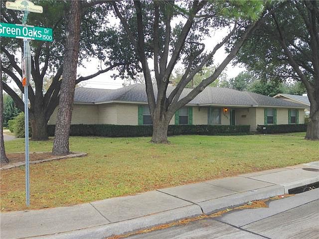 1st image of 1501 Green Oaks Dr
