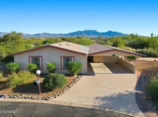 155 W Pinon Dr, Green Valley, AZ 85614