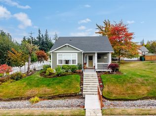 2201 24th St, Anacortes, WA 98221