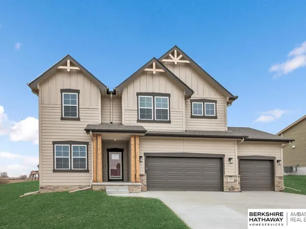 11060 Pintail Dr, Papillion, NE 68046