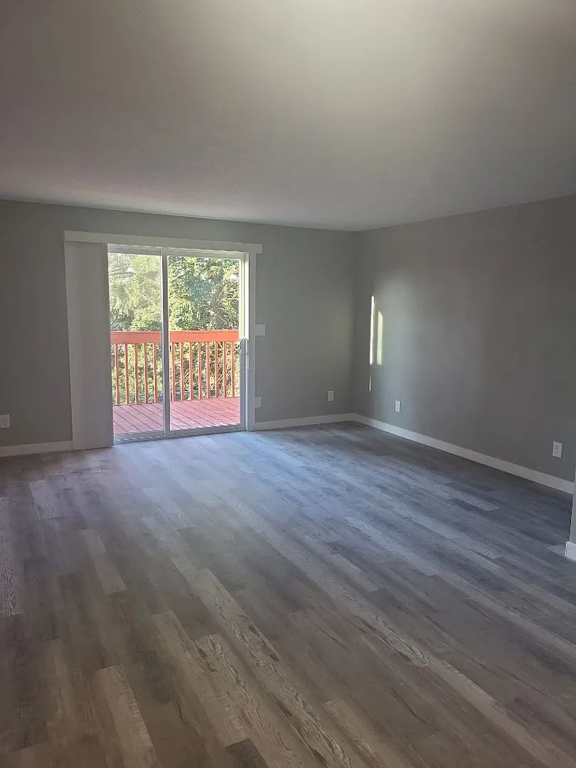 222-238 NW 12 Avenue — Photo 3