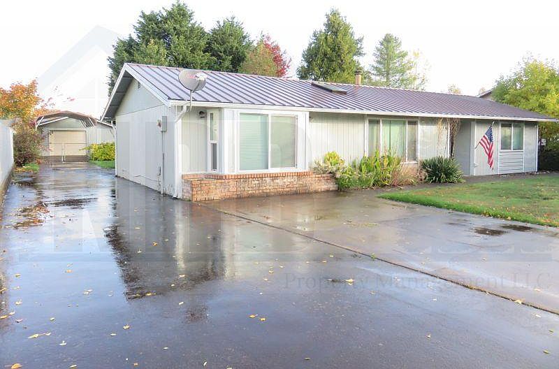 1st image of 219 118th St E