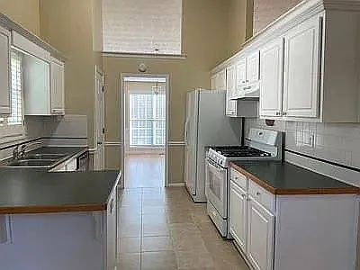 178 Melody Ln — Photo 10